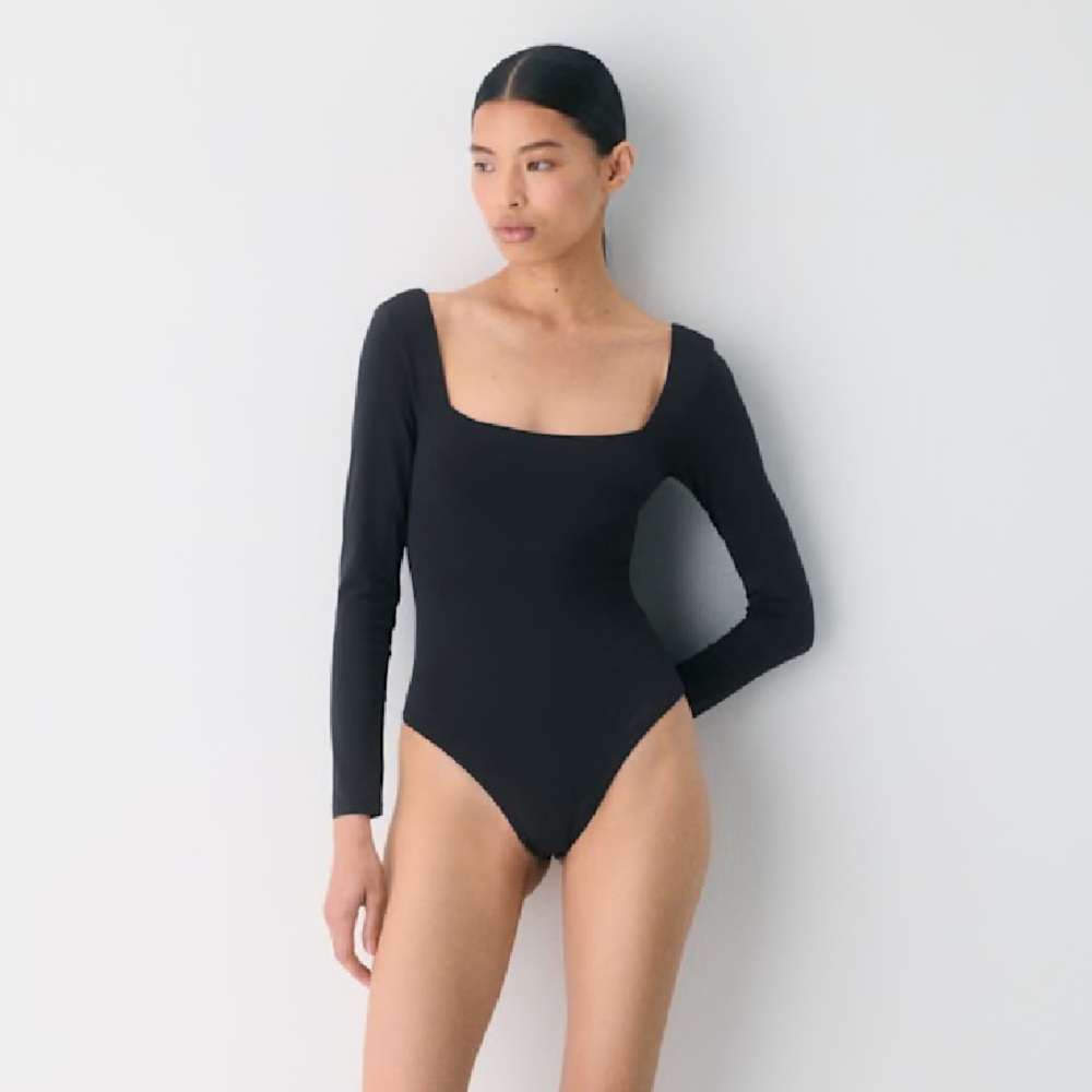Aritzia Contour Squareneck Bodysuit